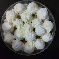 Kue Dancow Putih